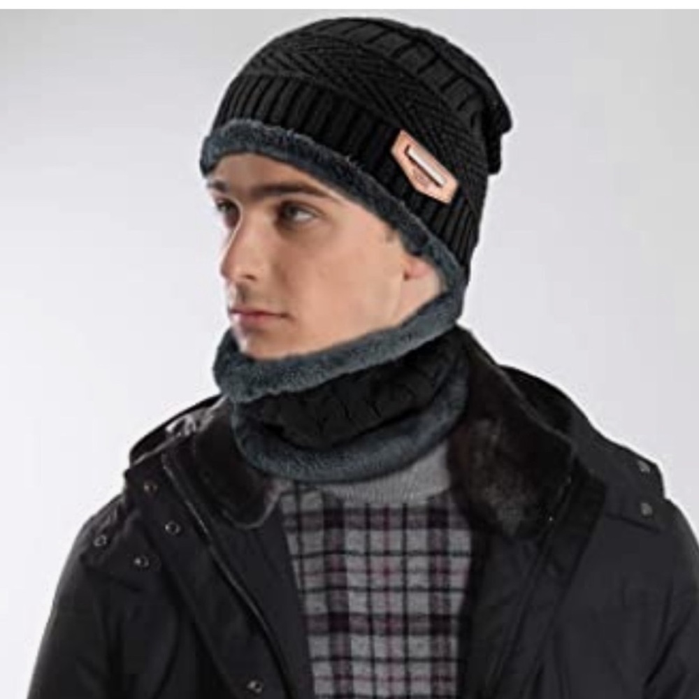 Vbiger  beanie and scarf set ( 2pieces)